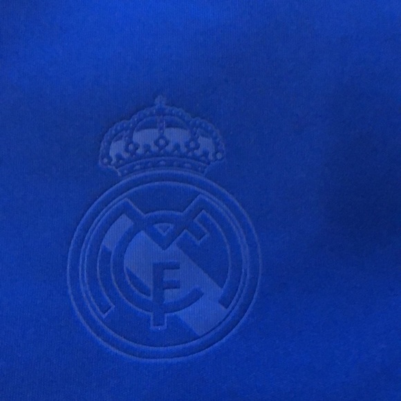 Real Madrid jersey - Picture 10 of 12